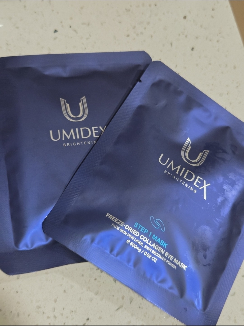 UMIDEX Brightening Freeze-Dried Collagen Eye Mask - Deep Navy Blue